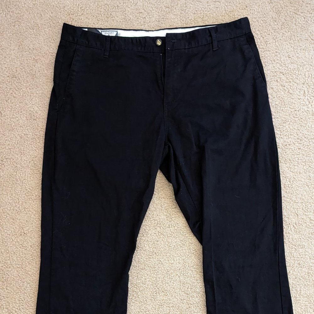VOLCOM PANTS / BLACK / Size 38 x 34